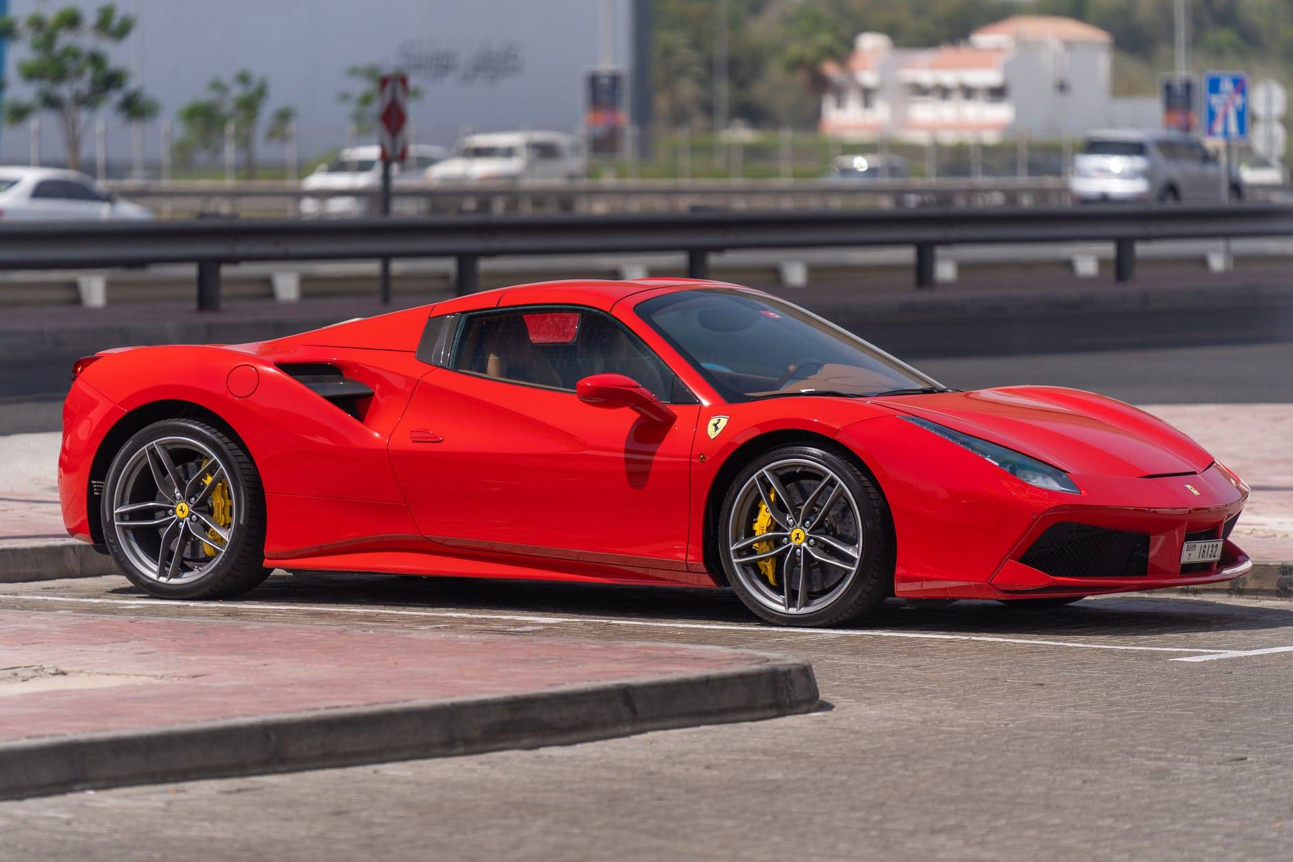 La meilleure solution pour assurer votre Ferrari 488 GTB à bas prix grâce à Prestige Assurance 